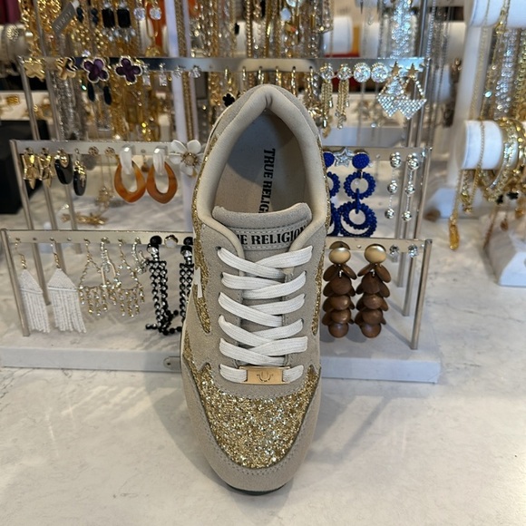 True Religion tan and gold sequin sneakers size 6 - Picture 2 of 7
